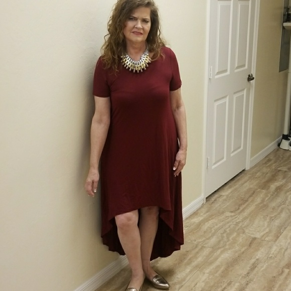 MOVING SALE 🌺 Burgundy High Low Burgundy Dress - Picture 8 of 8